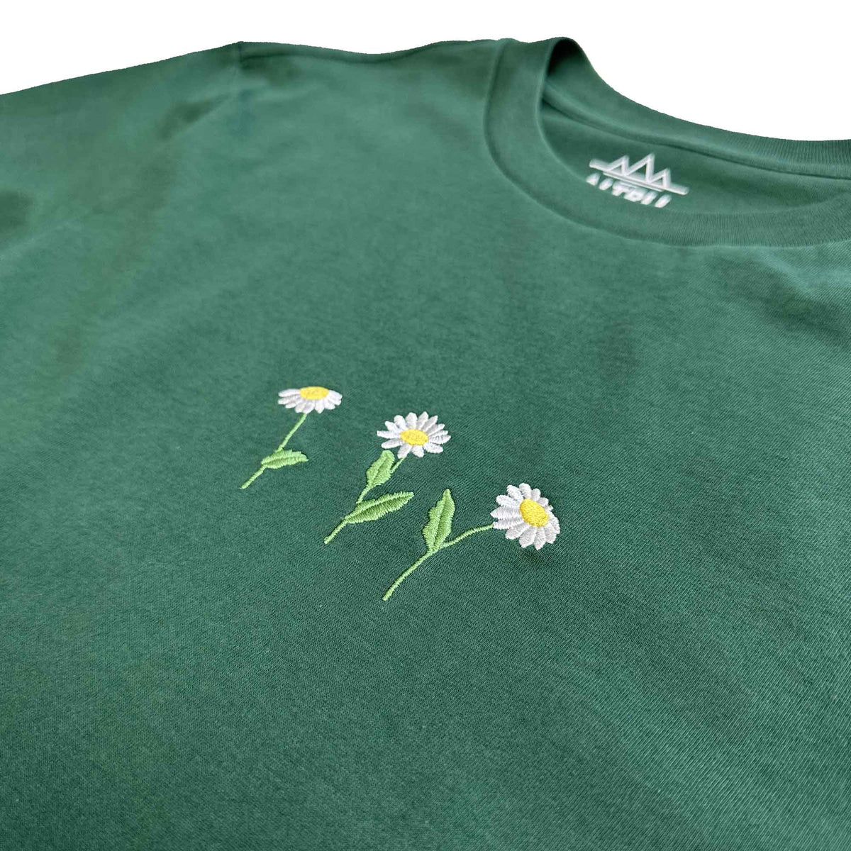 DAISY EMBROIDERY